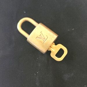 Louis vuitton lock and key #308
